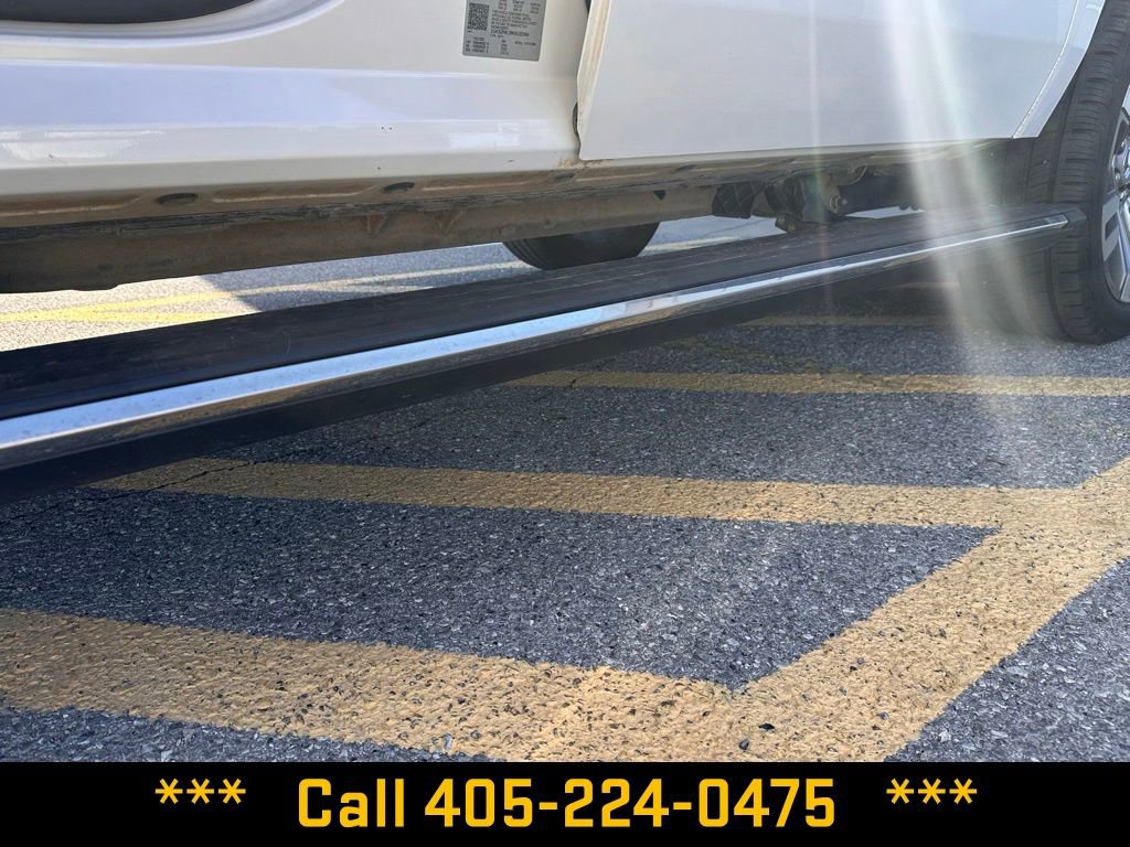 Used 2019 GMC Yukon XL Denali w/ Denali Ultimate Package AWD/4WD image 13