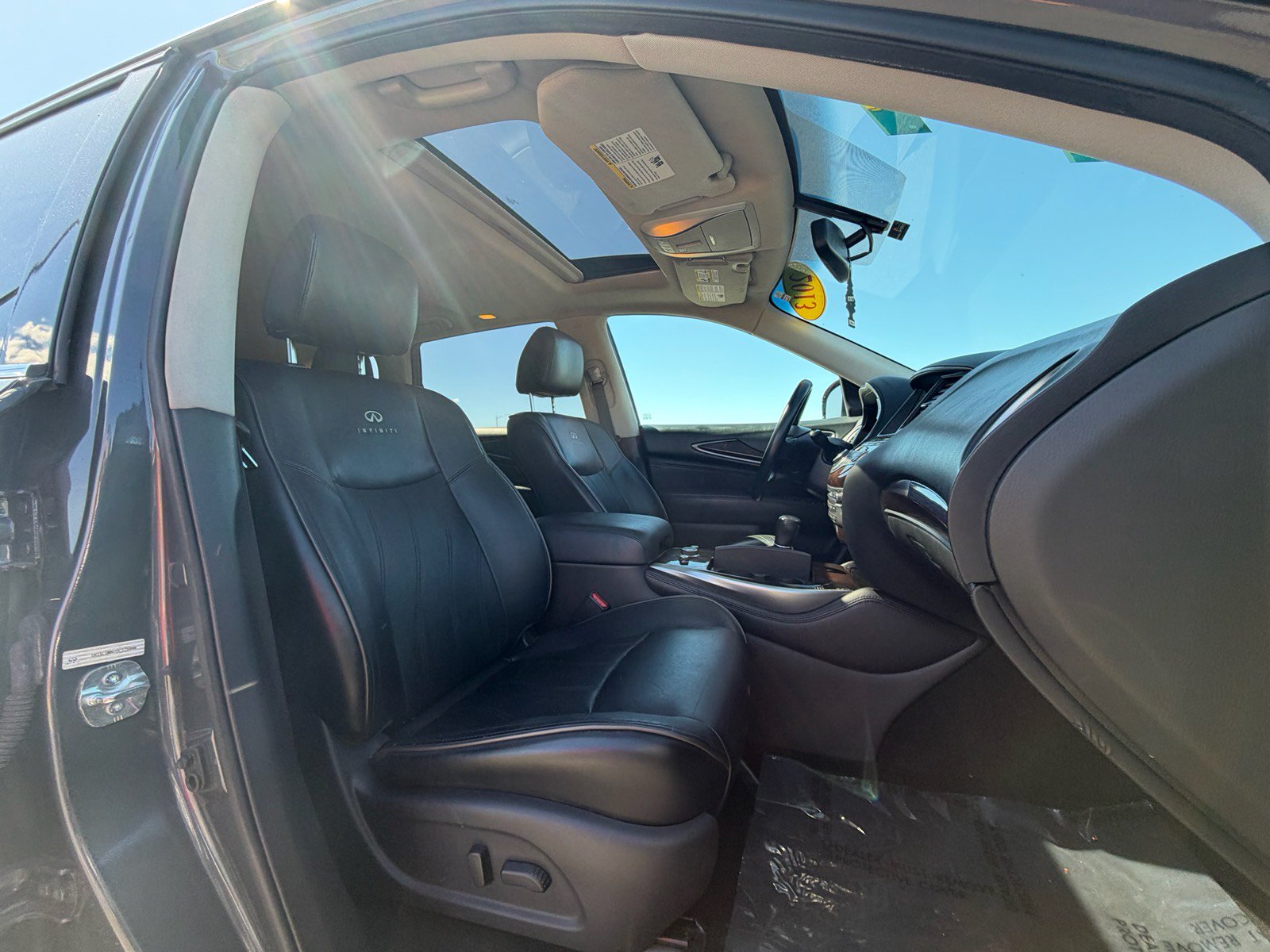 Used 2013 INFINITI JX35 AWD w/ Premium Pkg image 14