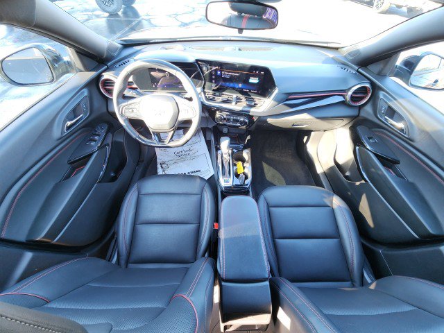 Used 2024 Chevrolet Trax RS w/ Sunroof Package image 25