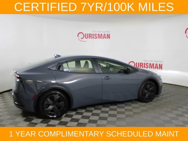 Used 2025 Toyota Prius LE FWD image 9