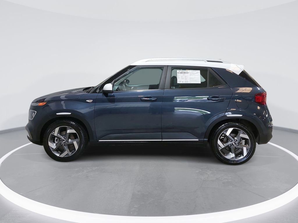 Used 2022 Hyundai Venue Limited FWD image 8