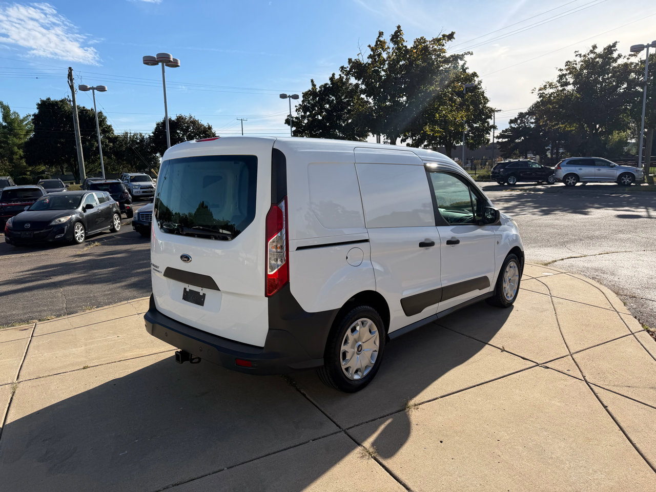 Used 2015 Ford Transit Connect XL image 5