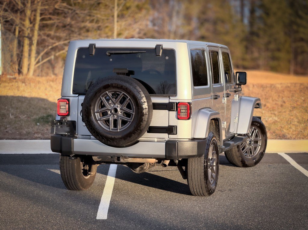 Used 2013 Jeep Wrangler Unlimited Sahara w/ Connectivity Group image 6