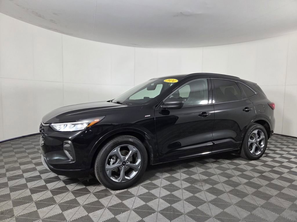 Used 2024 Ford Escape ST-Line image 7