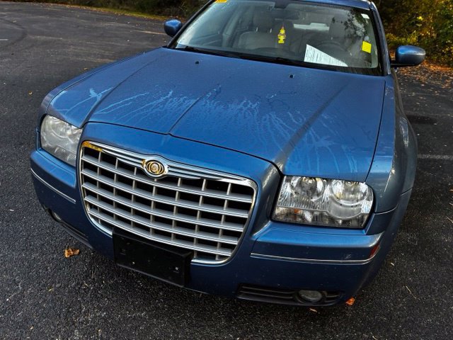 Used 2007 Chrysler 300 Touring w/ Comfort/Convenience Group RWD image 2