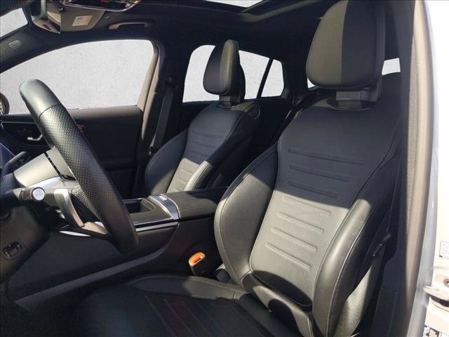 Used 2024 Mercedes-Benz GLC 300 4MATIC image 17