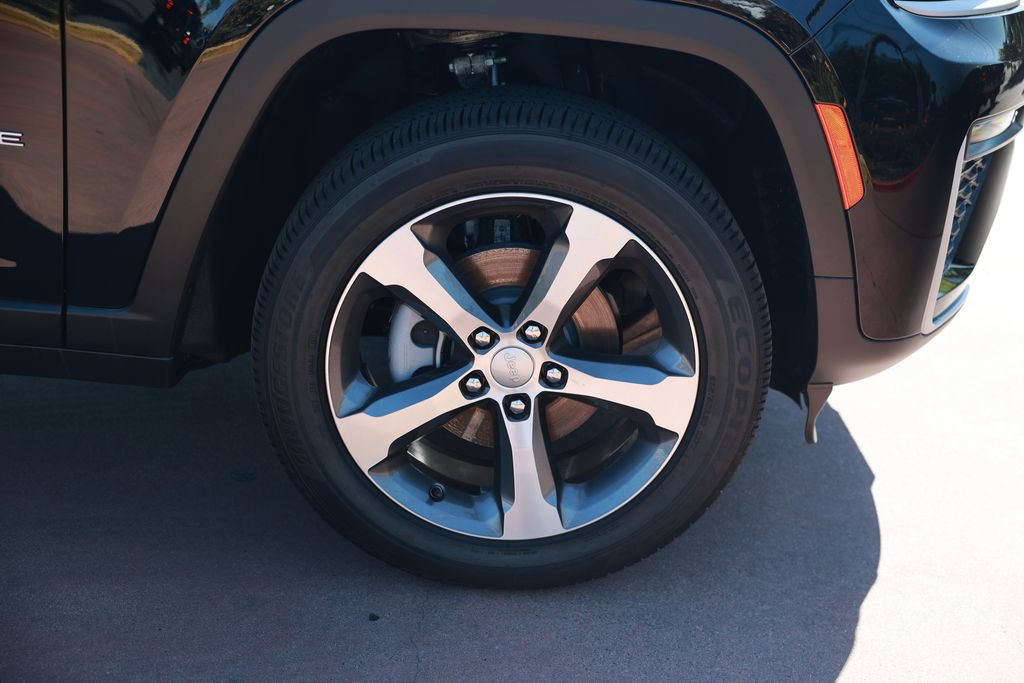 New 2026 Jeep Grand Cherokee Limited image 8