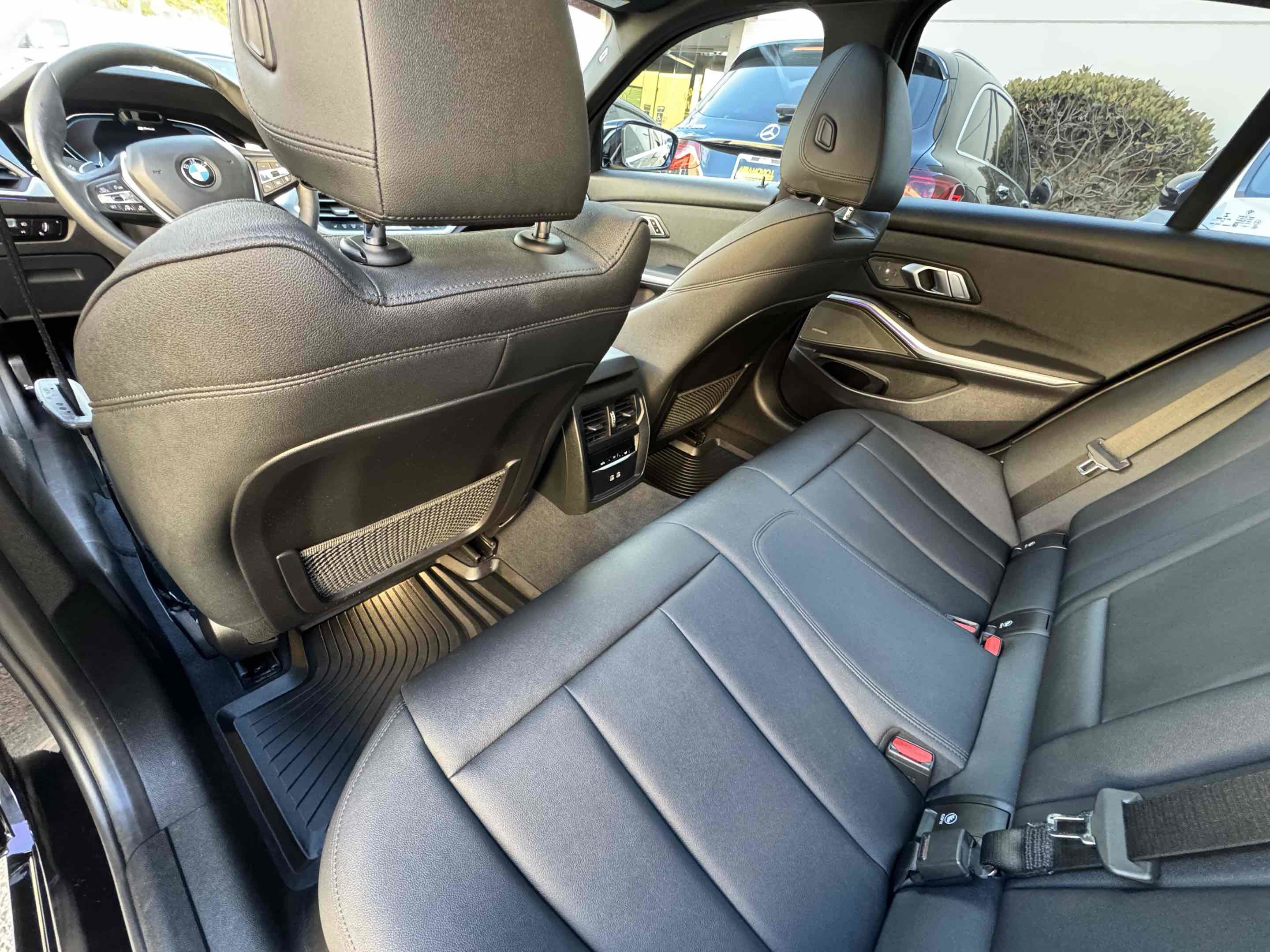 Used 2021 BMW 330e image 38