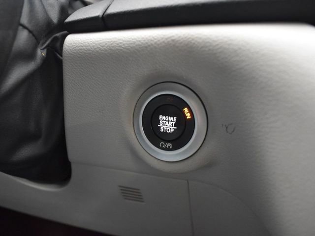 Used 2023 Chrysler Voyager LX image 19