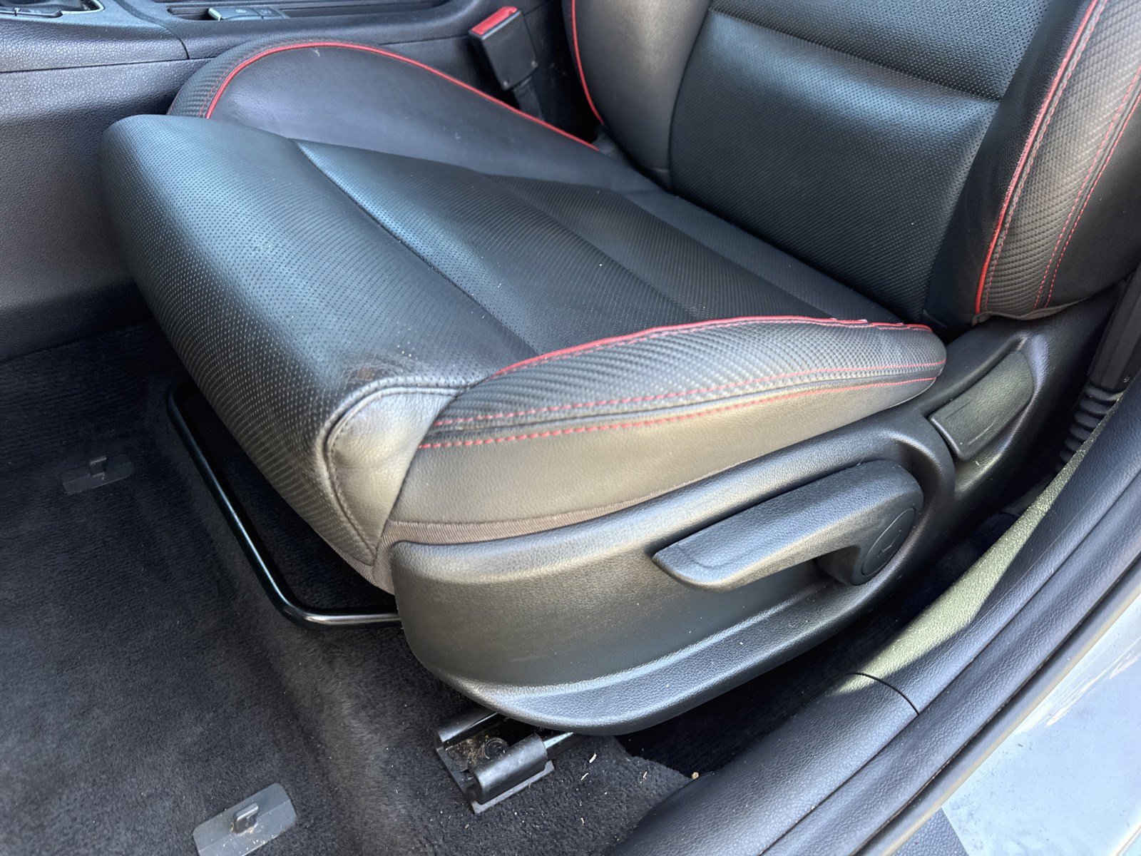 Used 2020 Hyundai Elantra GT N Line image 12