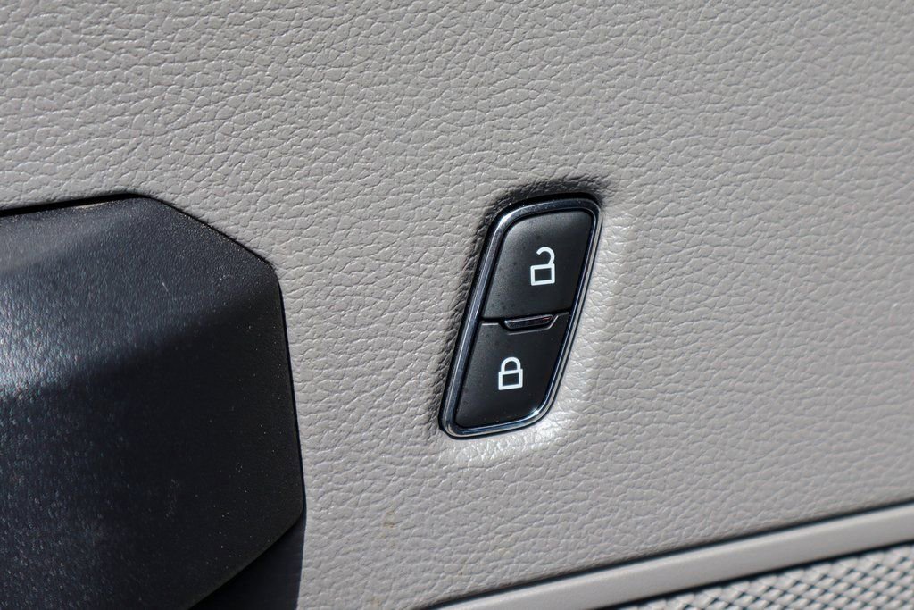 Used 2020 Ford F150 XL image 13