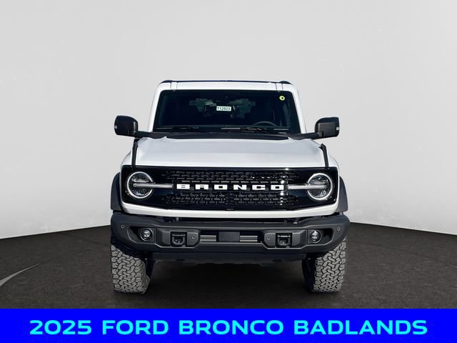 New 2025 Ford Bronco Badlands image 8