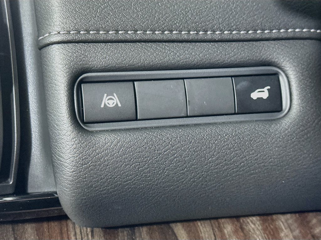 Used 2026 Nissan Armada Platinum AWD/4WD image 25
