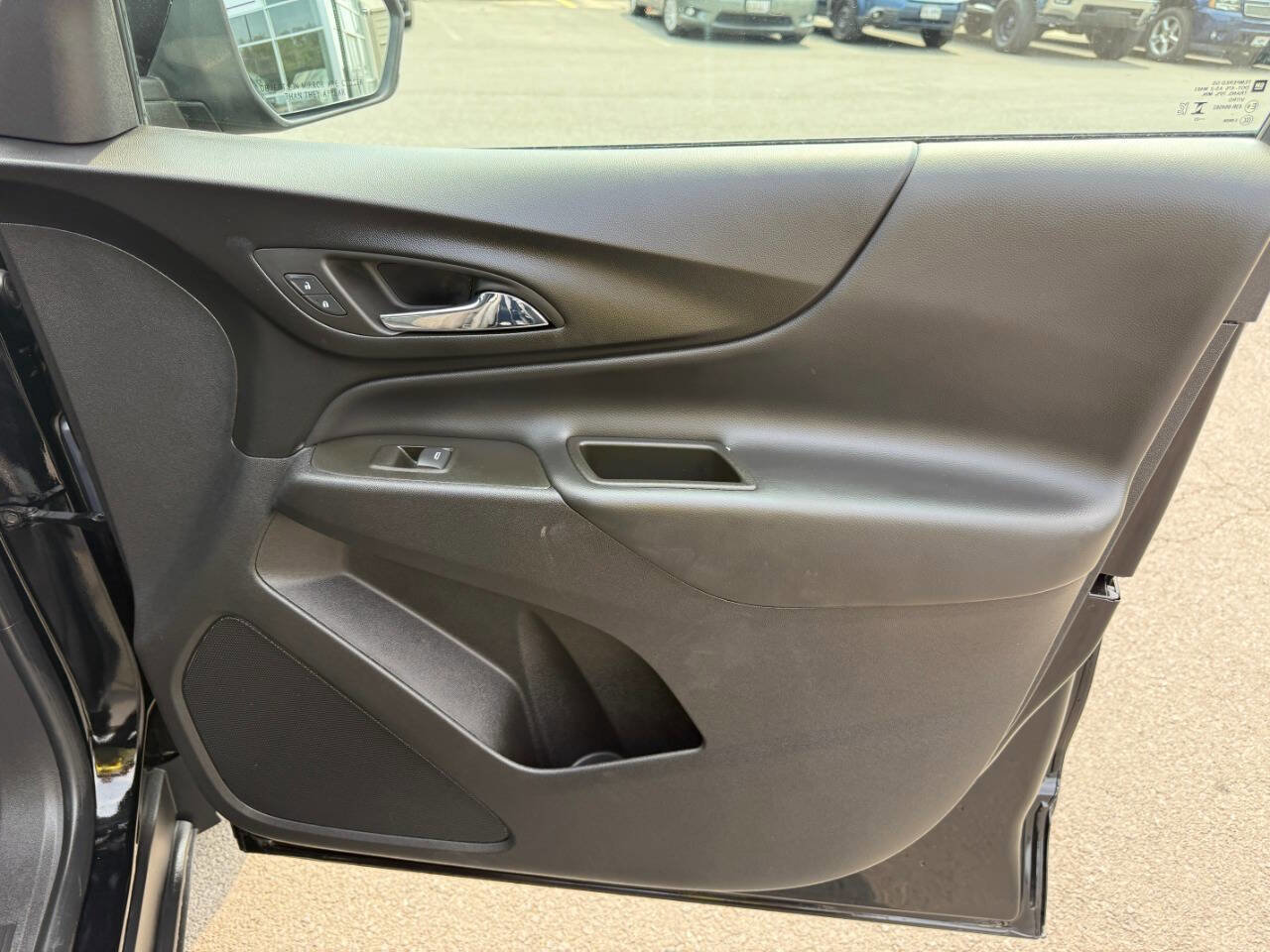 Used 2023 Chevrolet Equinox LT image 36