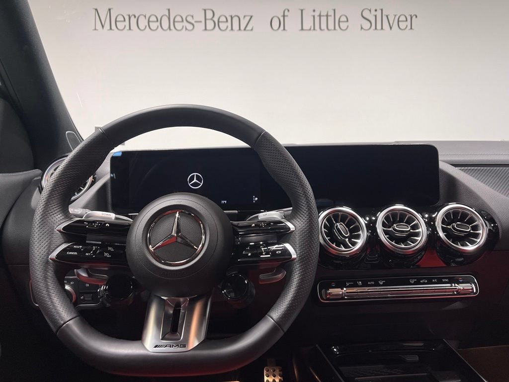 Used 2024 Mercedes-Benz GLA 35 AMG 4MATIC image 31