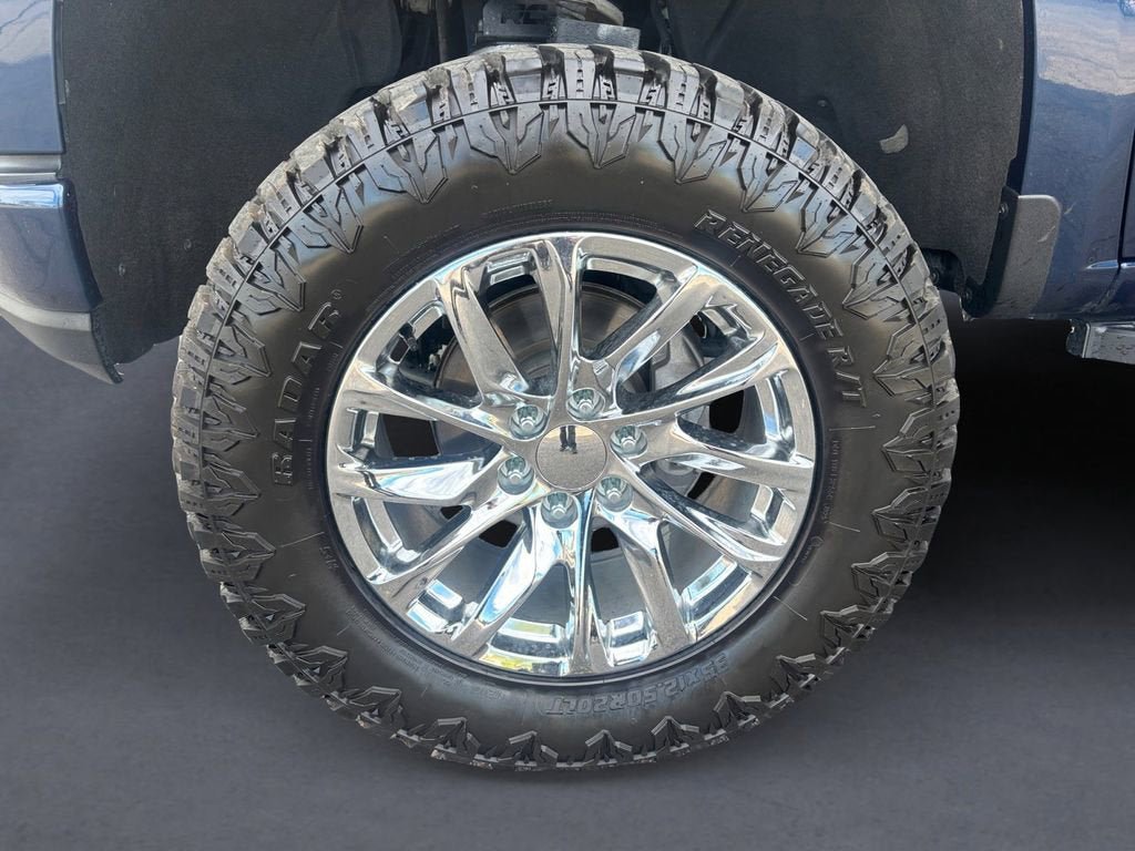 Used 2020 Chevrolet Silverado 1500 High Country w/ Technology Package AWD/4WD image 9