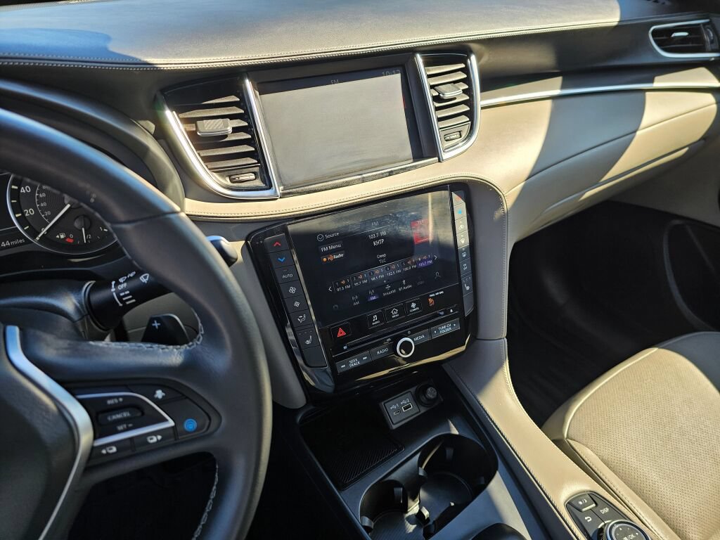 Used 2024 INFINITI QX50 Luxe AWD/4WD image 29