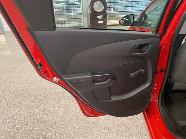 Used 2020 Chevrolet Sonic LT image 28