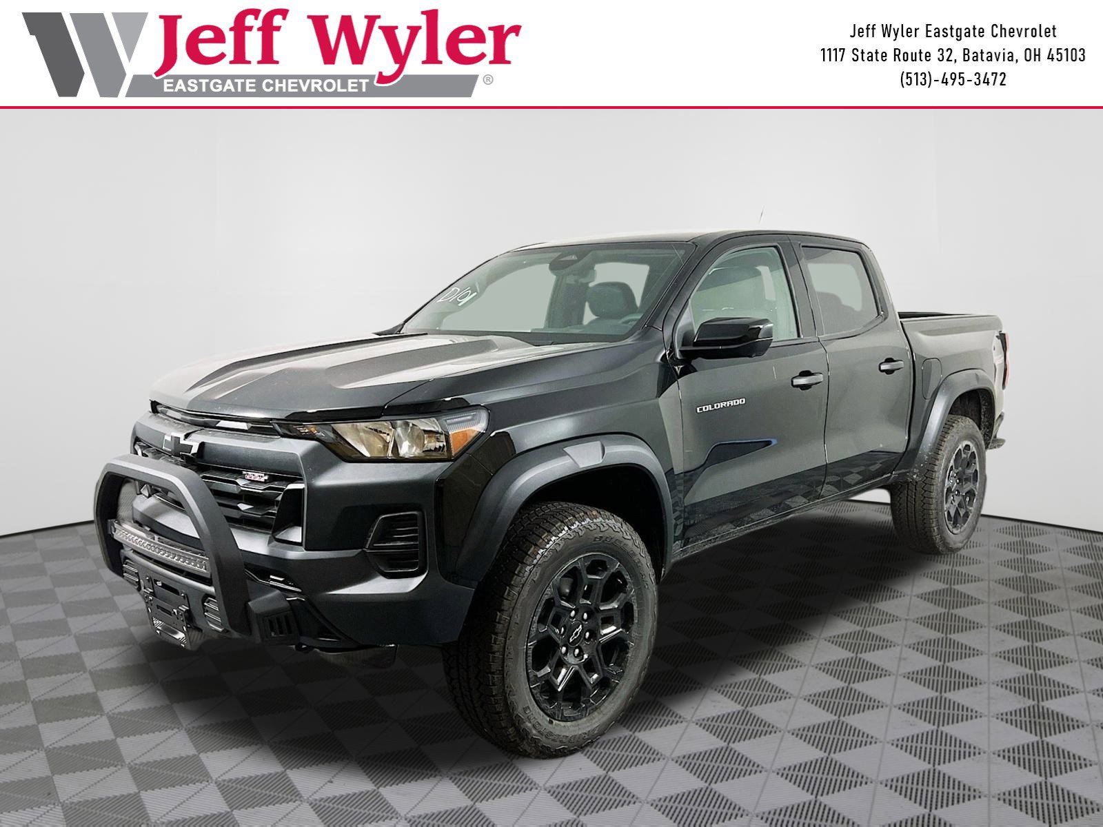 New 2026 Chevrolet Colorado Trail Boss w/ Off-Road Front Bumper Package image 2