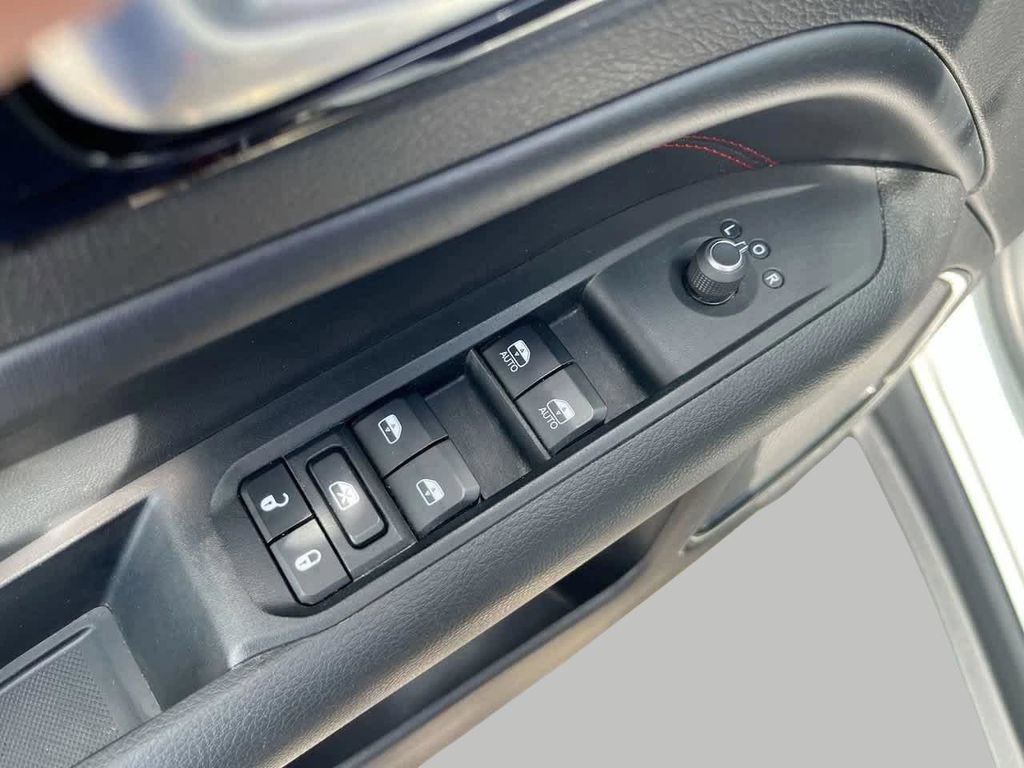 Used 2023 Jeep Compass Trailhawk AWD/4WD image 15