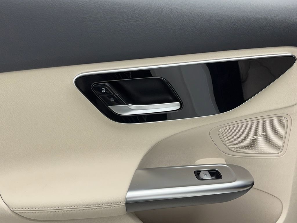 Used 2024 Mercedes-Benz C 300 4MATIC Sedan image 46