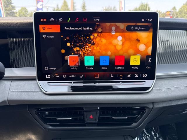 New 2026 Volkswagen Tiguan SE R-Line AWD/4WD image 19