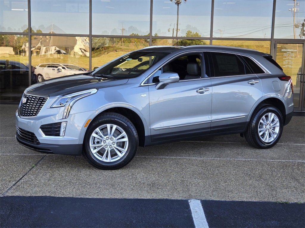New 2026 Cadillac XT5 Luxury