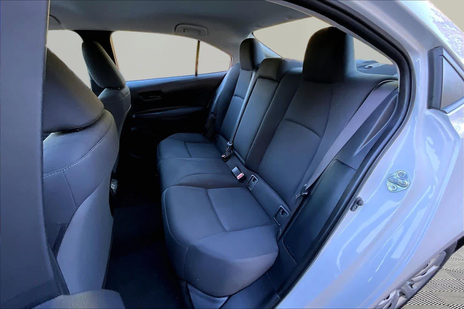 Used 2024 Toyota Corolla LE FWD image 21