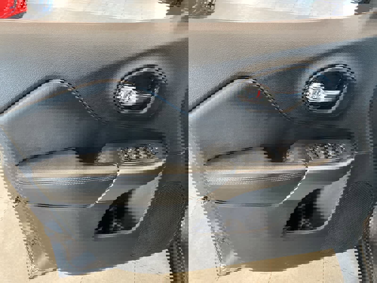 Used 2021 Jeep Cherokee Latitude Lux w/ Comfort/Convenience Group image 17