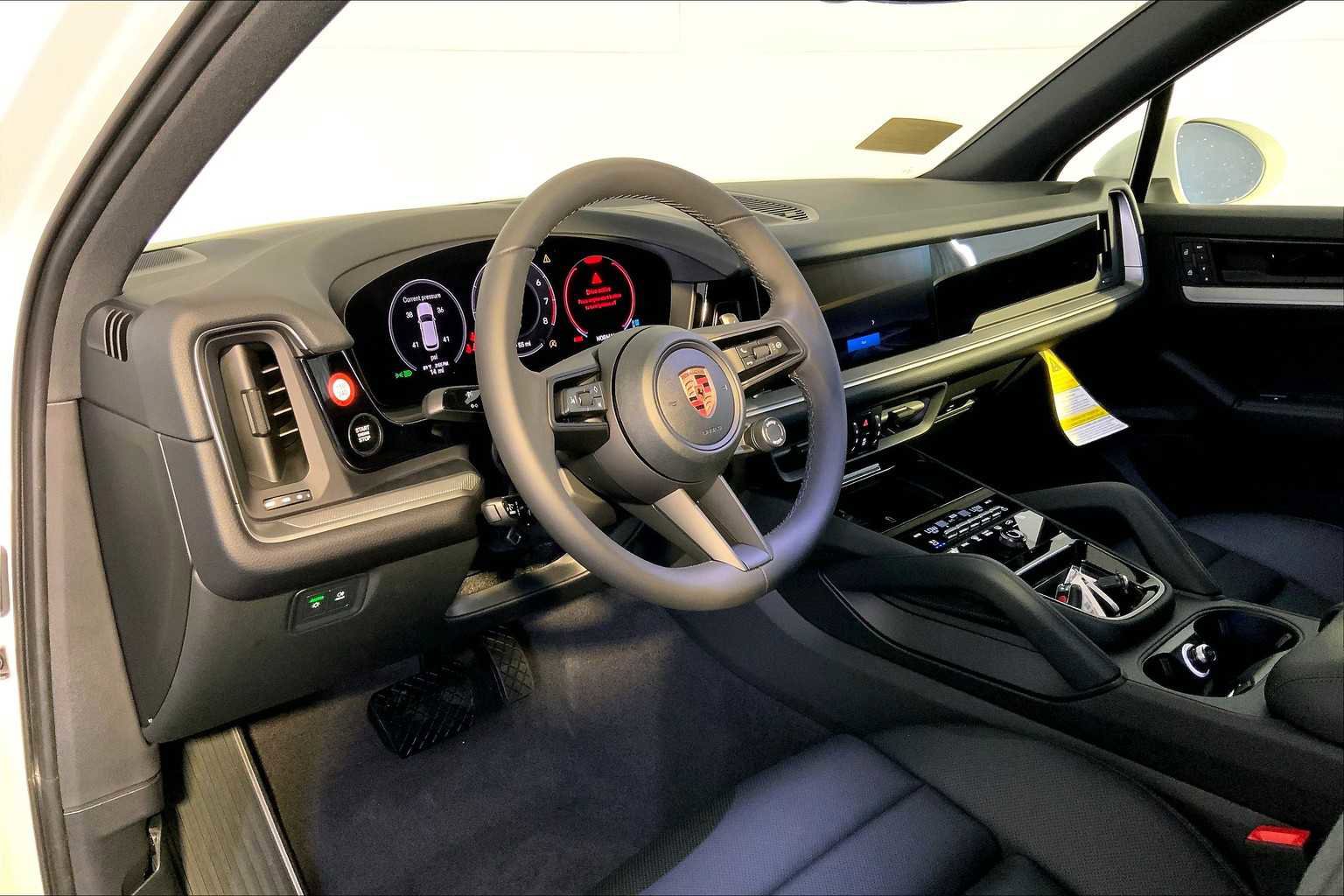 New 2026 Porsche Cayenne image 4