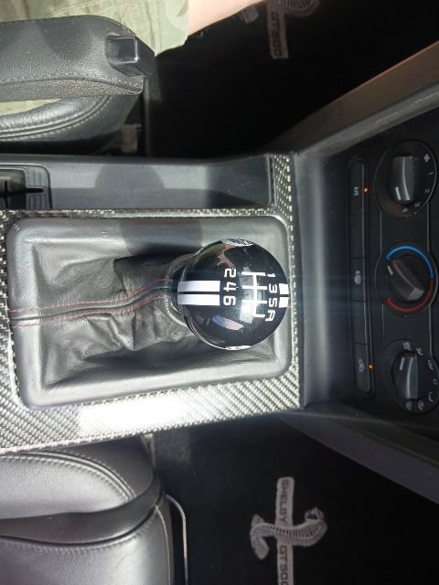 Used 2007 Ford Mustang Shelby GT500 RWD image 28