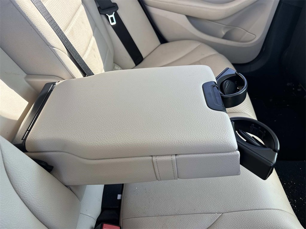 Used 2019 Mercedes-Benz C 300 Sedan image 19