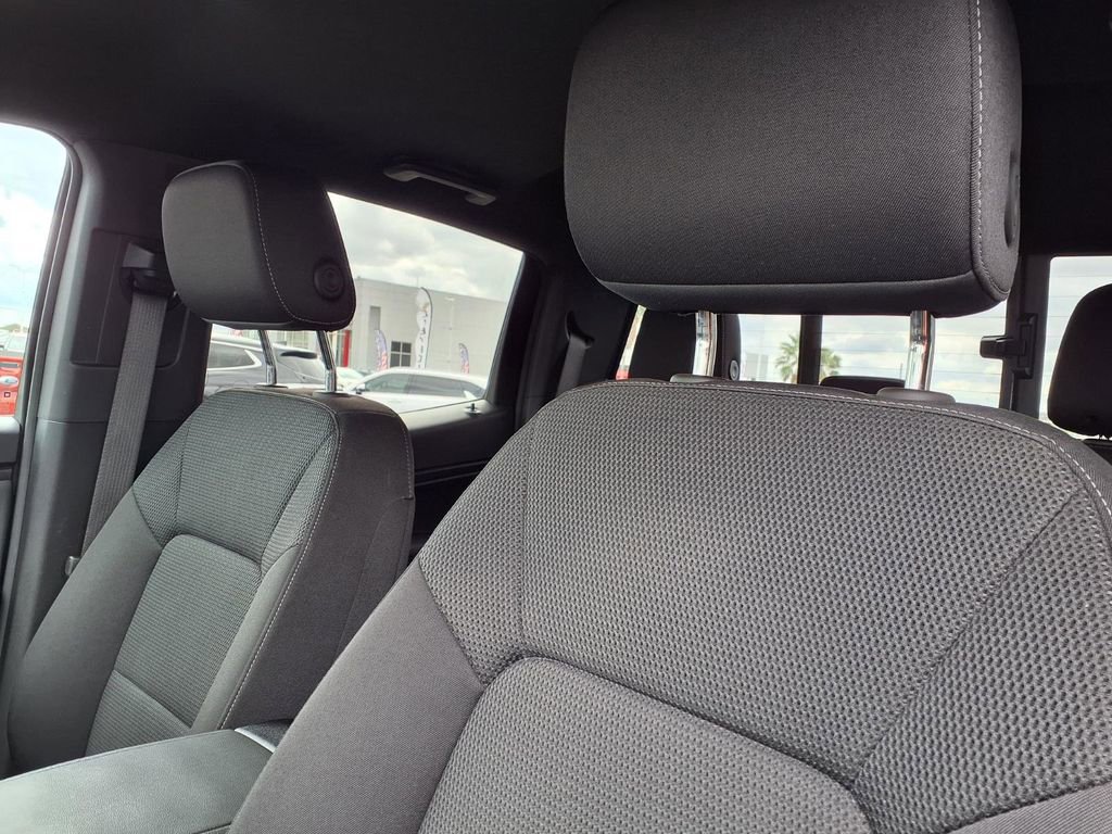 Used 2024 Chevrolet Colorado LT w/ LT Convenience Package image 17