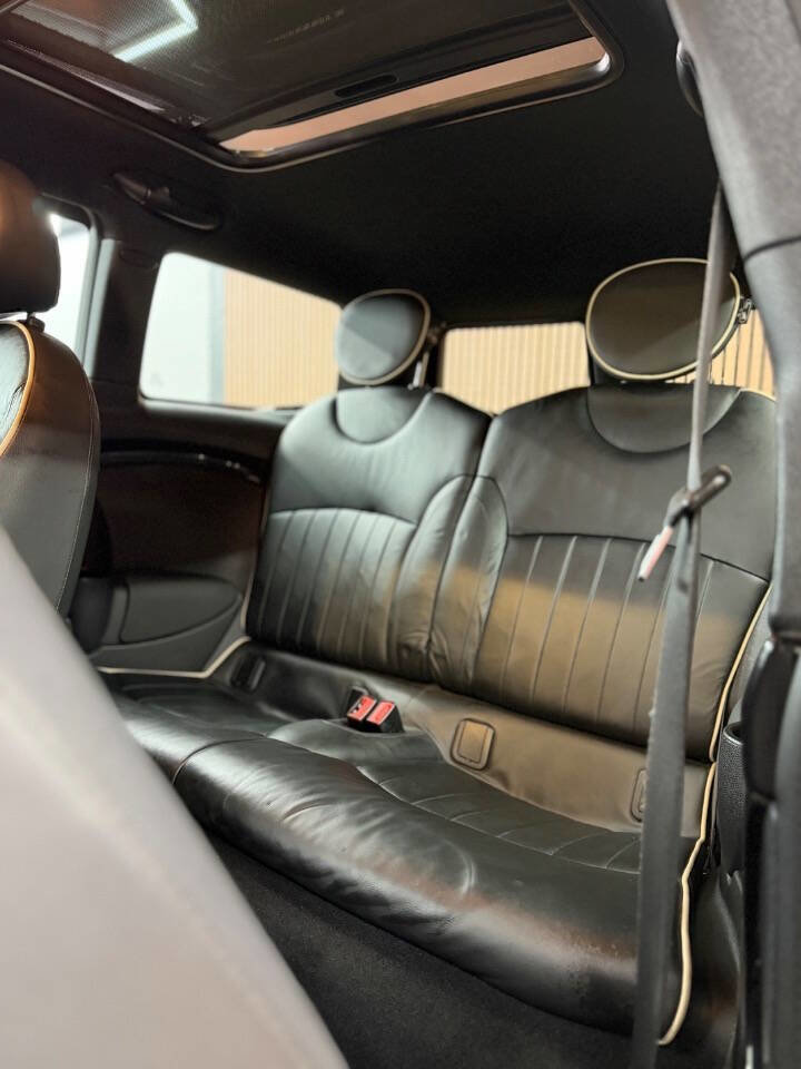 Used 2011 MINI Cooper Clubman image 8