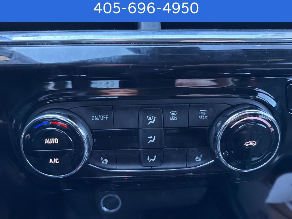 Used 2025 Chevrolet Trax RS w/ Driver Confidence Package image 27