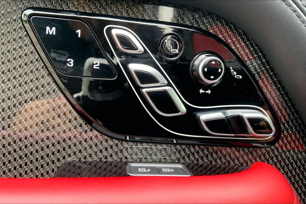 Used 2021 Land Rover Range Rover SV Autobiography Dynamic image 35