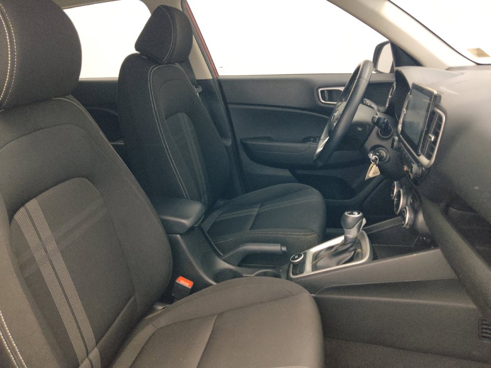 Used 2021 Hyundai Venue SEL FWD image 21