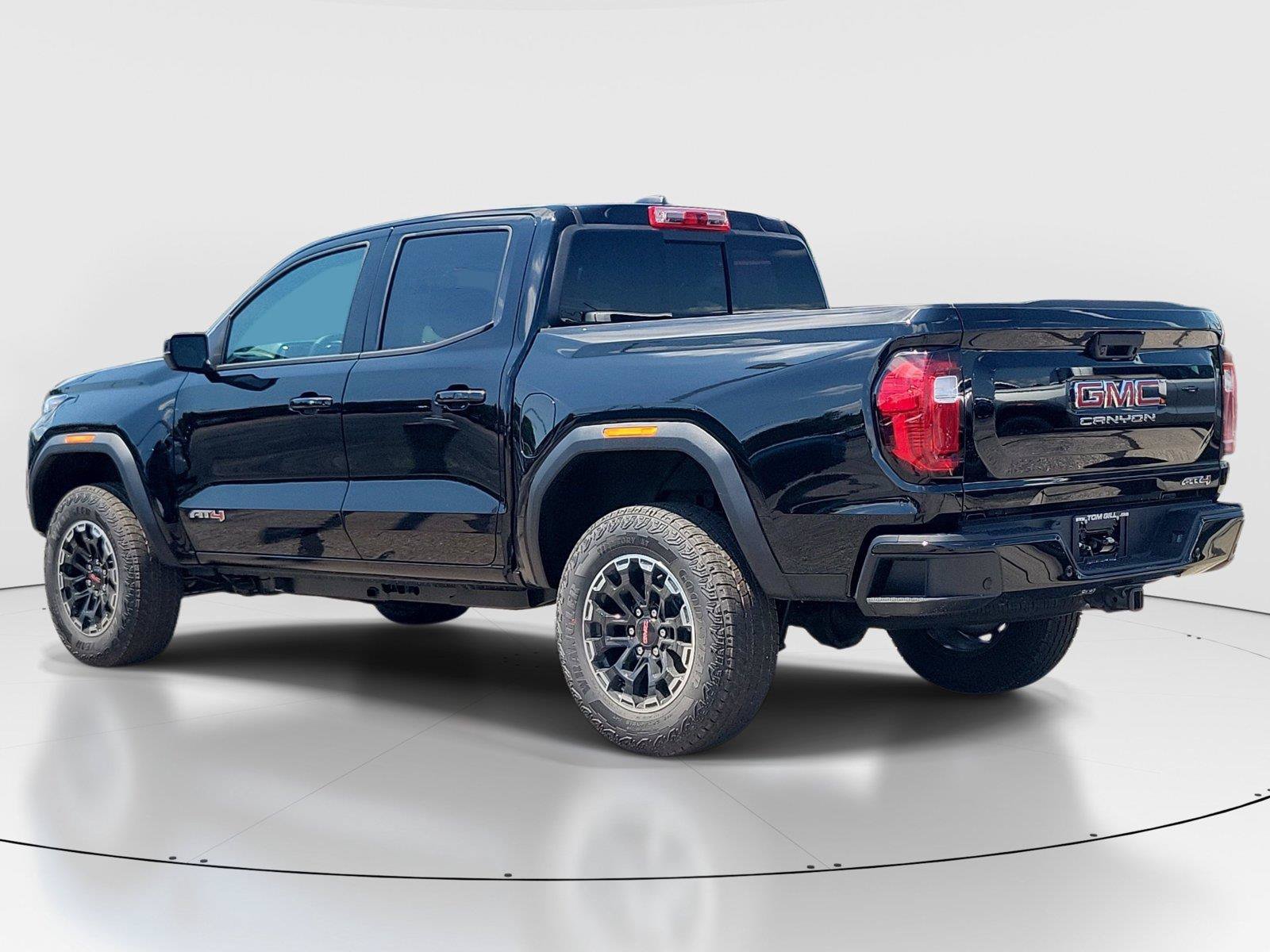 New 2026 GMC Canyon AT4 w/ AT4 Premium Package AWD/4WD image 3