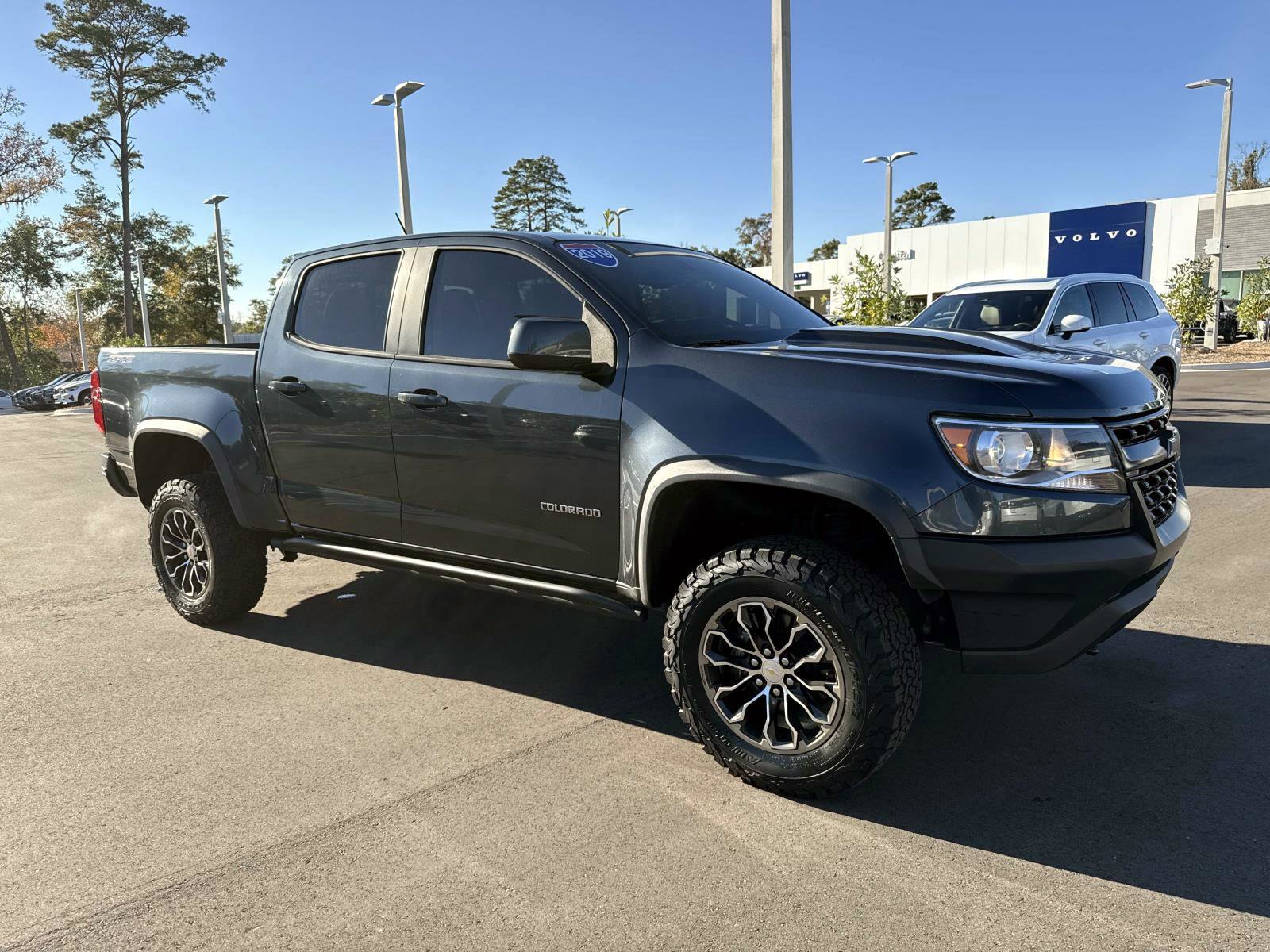 Used 2019 Chevrolet Colorado ZR2 image 2