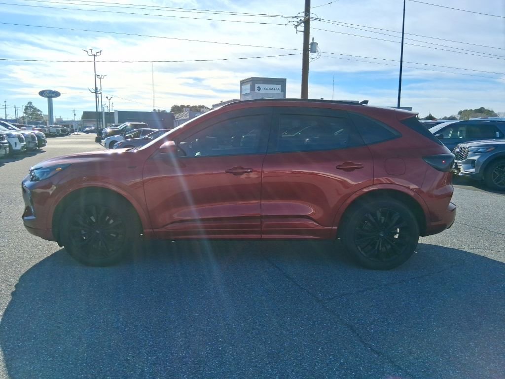Used 2023 Ford Escape ST-Line Elite w/ Premium Technology Package image 8