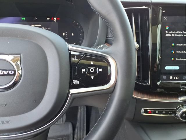 Used 2023 Volvo XC60 B6 Ultimate w/ Protection Package Premier AWD/4WD image 20