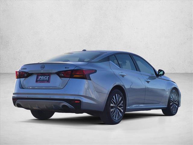 Used 2024 Nissan Altima 2.5 SV FWD image 5