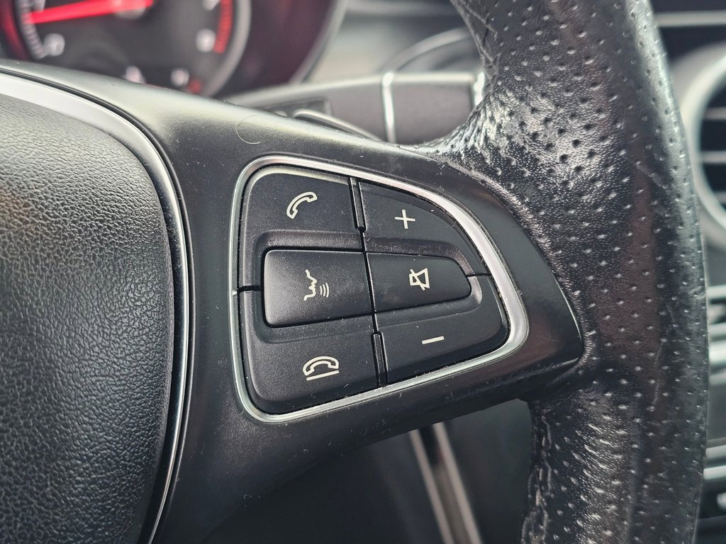 Used 2018 Mercedes-Benz GLC 300 4MATIC image 35