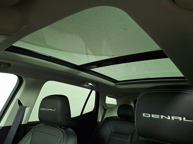 Used 2022 GMC Terrain Denali image 16