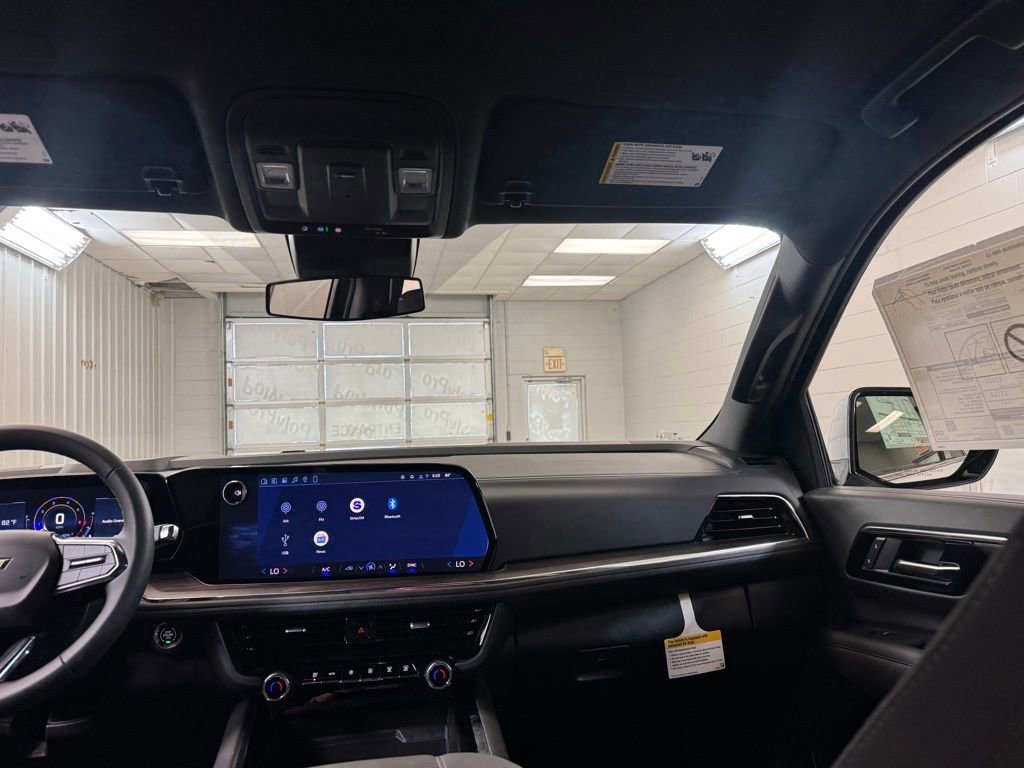 New 2026 Chevrolet Suburban LS image 21