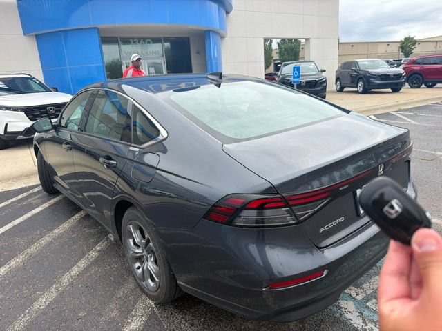 Used 2024 Honda Accord EX image 4