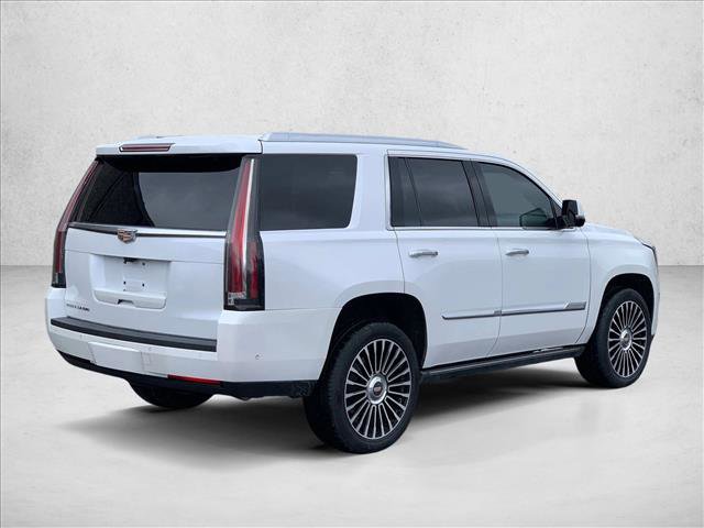 Used 2017 Cadillac Escalade Premium Luxury image 5