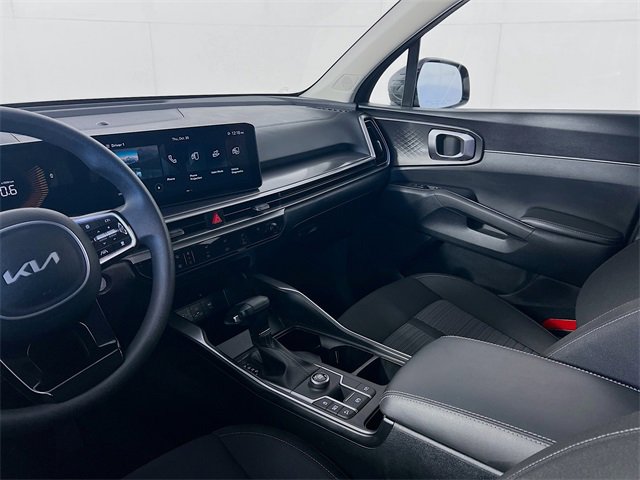 Certified 2024 Kia Sorento LX image 22