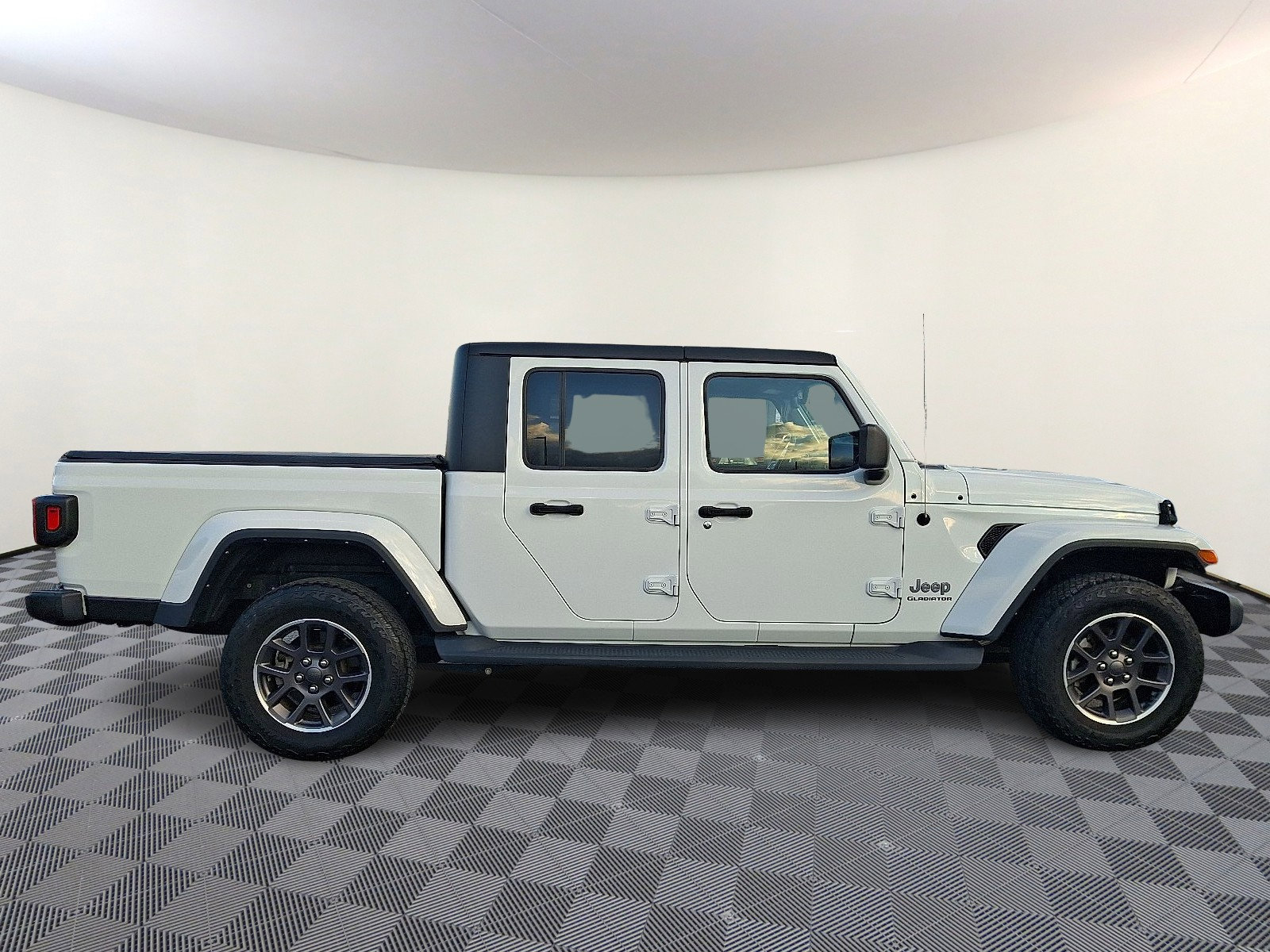 Used 2022 Jeep Gladiator Overland w/ Popular Equipment Package image 7