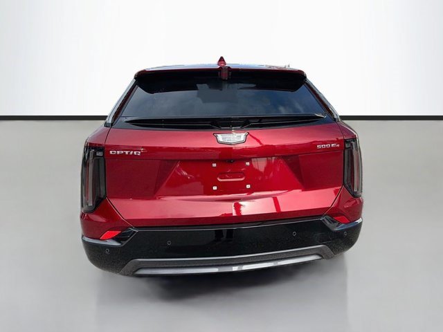 Certified 2025 Cadillac Optiq Sport 2 w/ LPO, Floor Liner Package AWD/4WD image 6